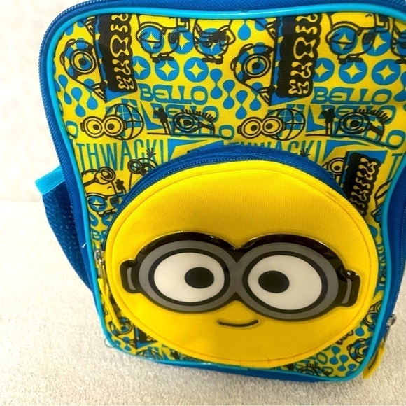 Minion The Rise of Gru Lunch Tote Kids Insulated Lunch Bag Pockets NWOT - Picture 2 of 11